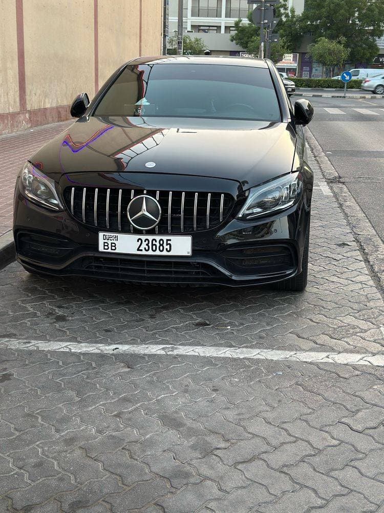 2015 Mercedes-Benz C-Class thumbnail 3
