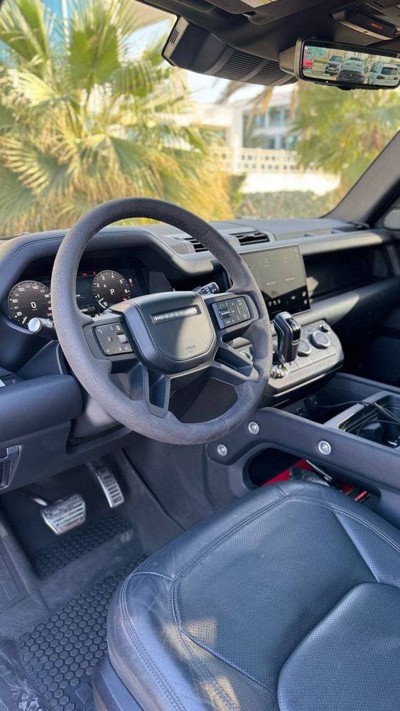 2024 Land Rover Defender thumbnail 5