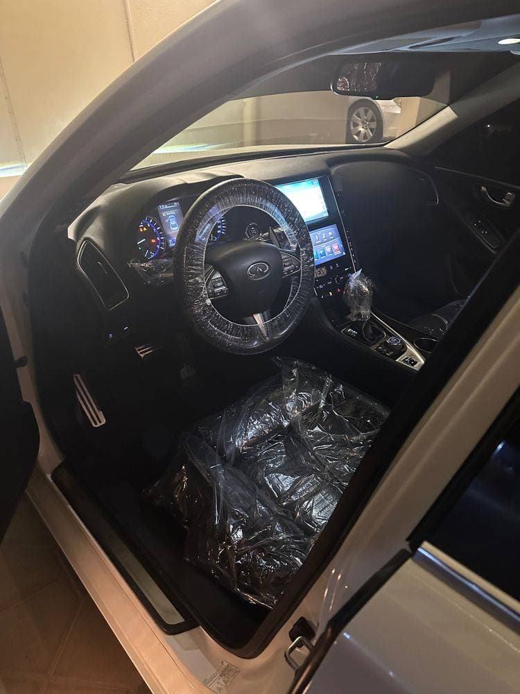 2014 Infiniti Q50 thumbnail 3
