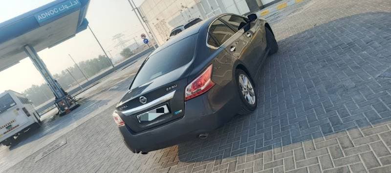2013 Nissan Altima thumbnail 2