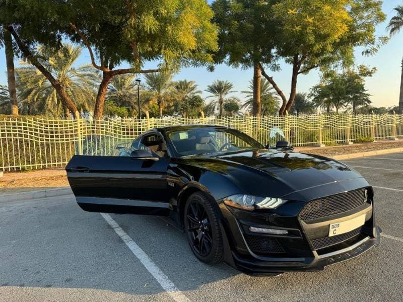 2020 Ford Mustang thumbnail 3