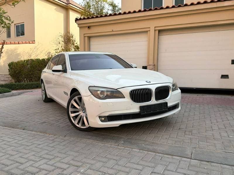 2010 BMW 7 Series thumbnail 3