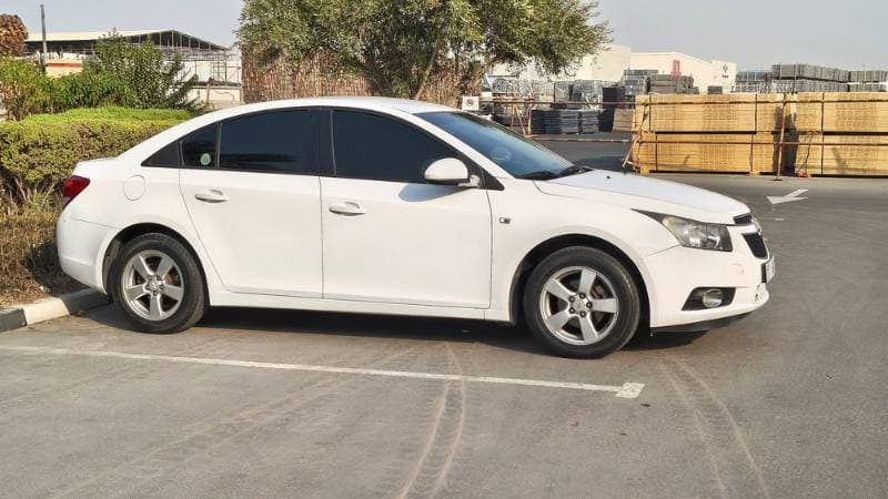 2012 Chevrolet Cruze thumbnail 5