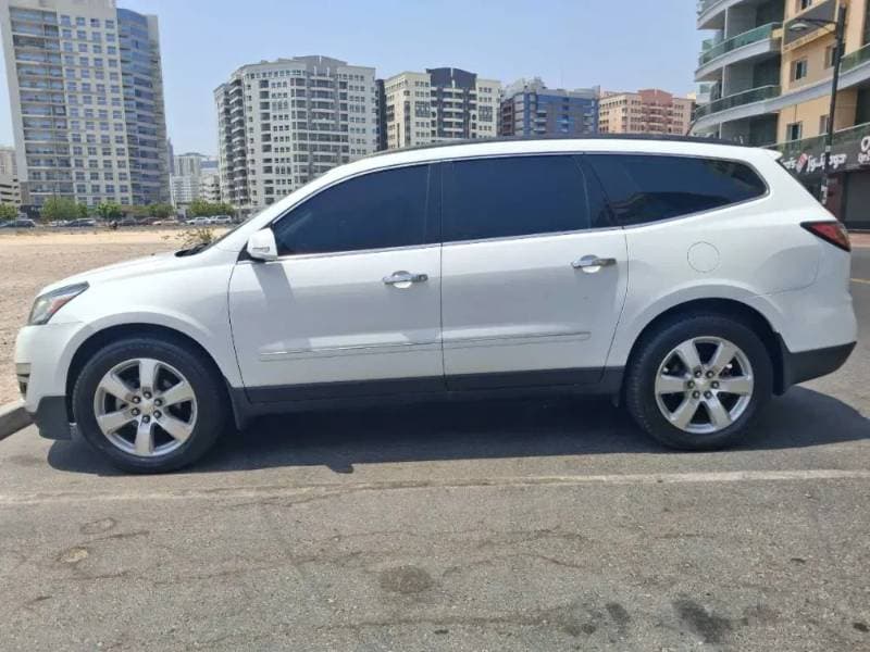 2017 Chevrolet Traverse thumbnail 4