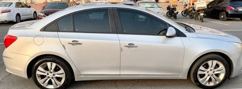 2016 Chevrolet Cruze thumbnail 3