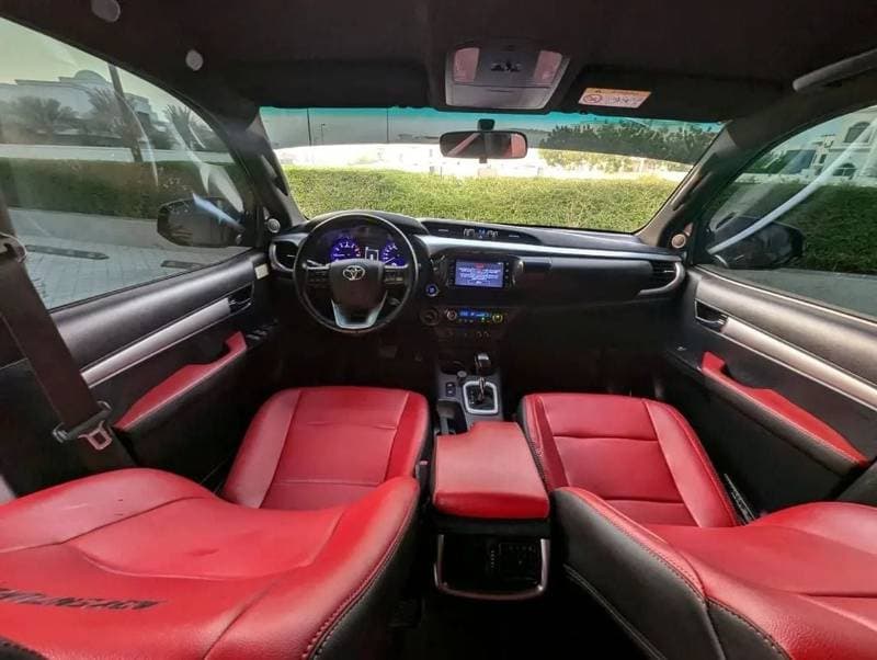 2020 Toyota Hilux ADVENTURE thumbnail 4