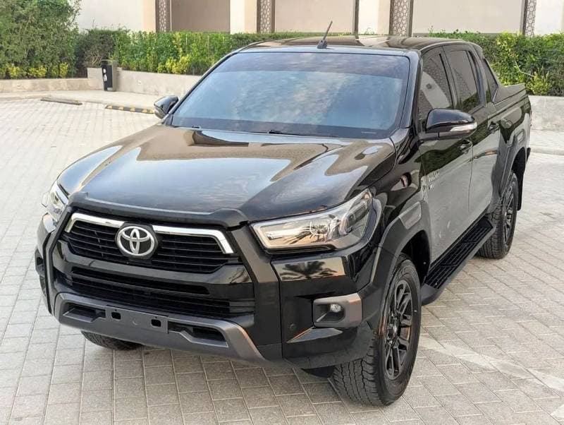 2020 Toyota Hilux ADVENTURE thumbnail 2