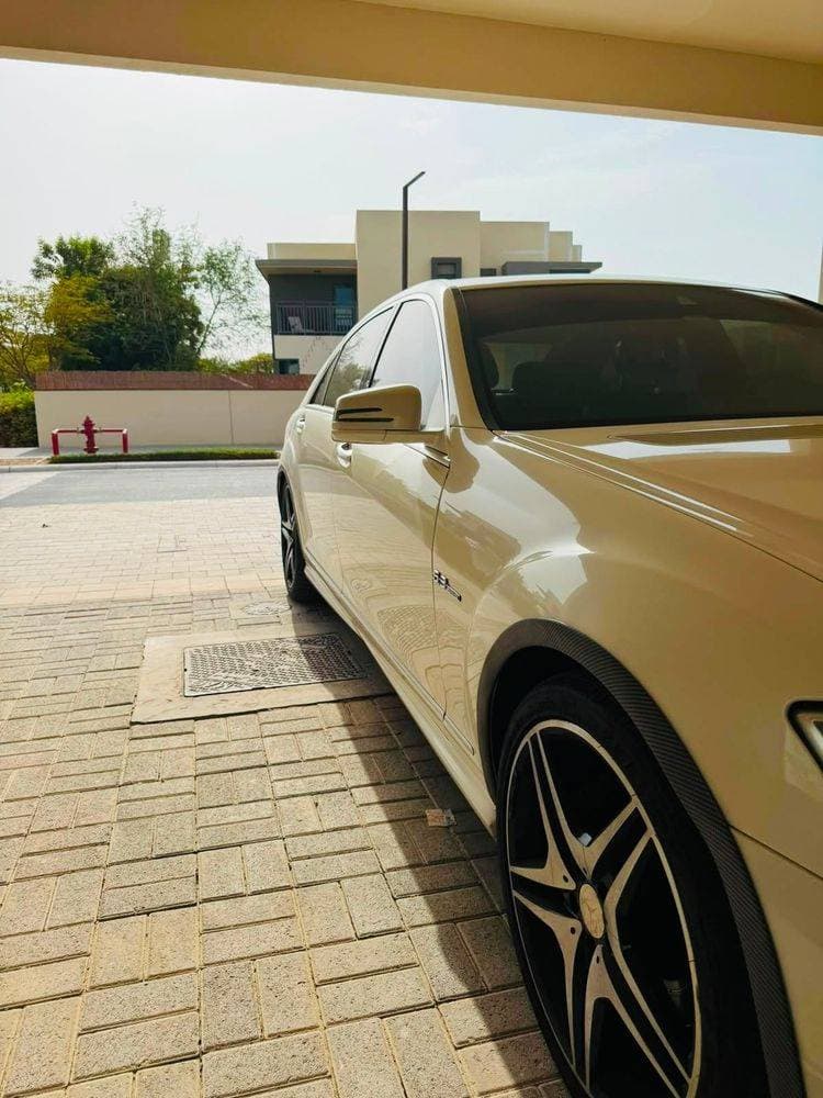 2010 Mercedes-Benz S-Class thumbnail 4