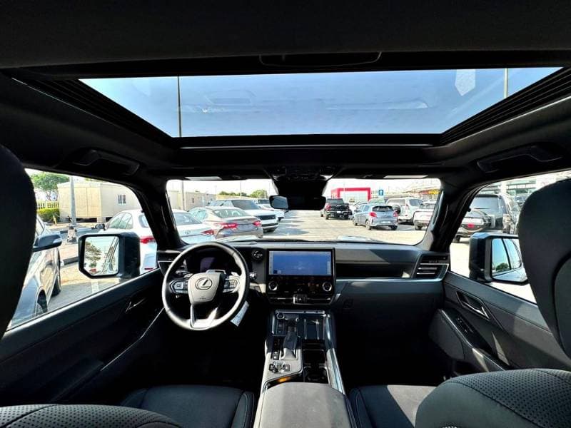 2026 Lexus GX-Series thumbnail 4