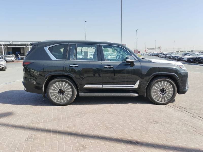 2026 Lexus LX600 VIP thumbnail 4