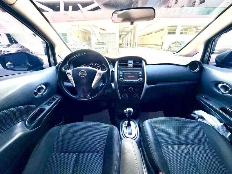 2018 Nissan Versa thumbnail 2