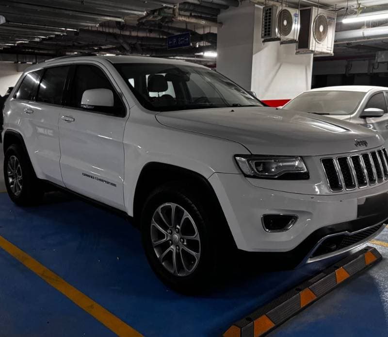 2014 Jeep Grand Cherokee thumbnail 4