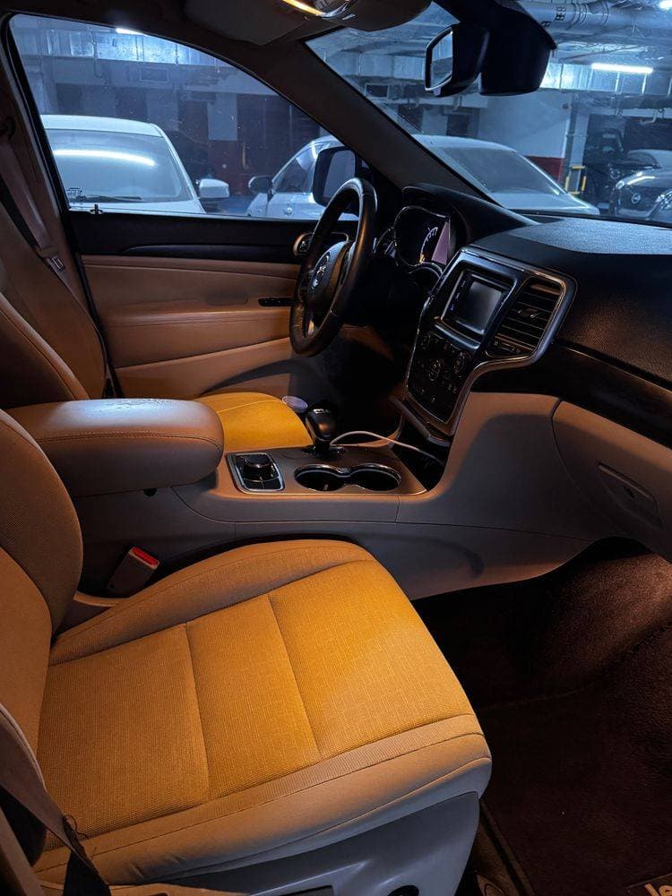 2014 Jeep Grand Cherokee thumbnail 5
