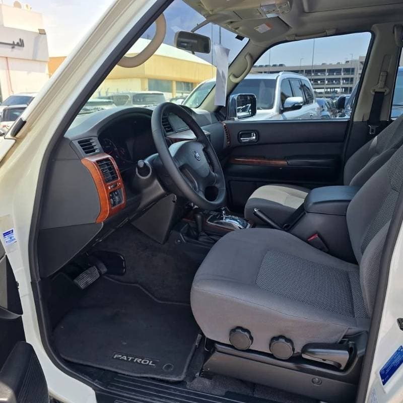 2021 Nissan Patrol Safari thumbnail 2