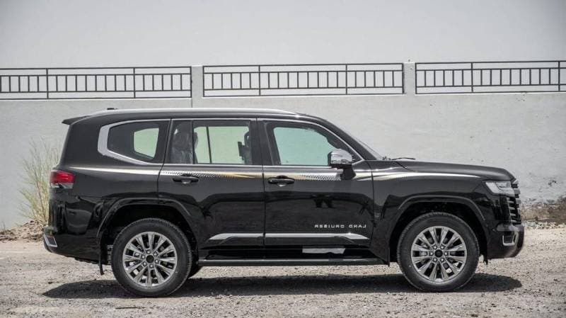 2026 Toyota Land Cruiser VX thumbnail 3