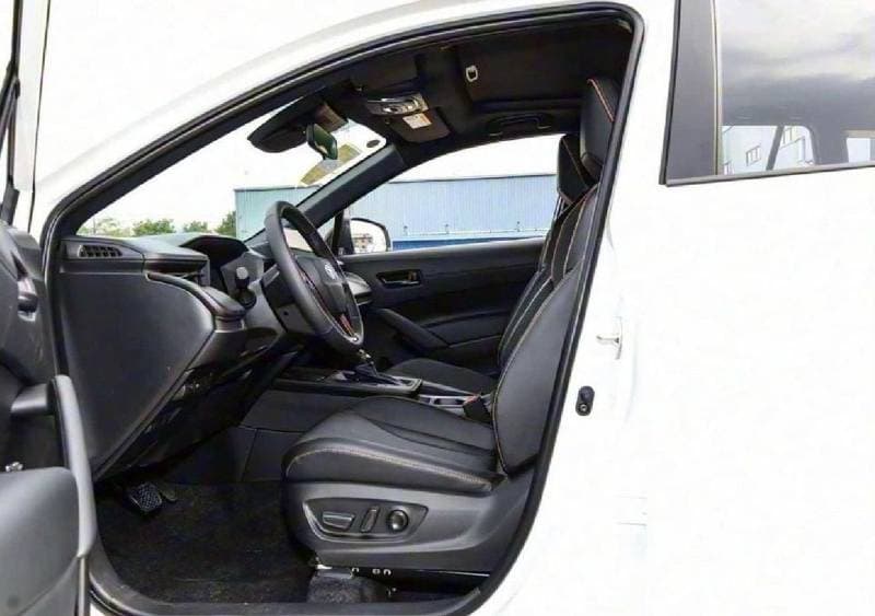 2026 Toyota Corolla Cross GLI thumbnail 2