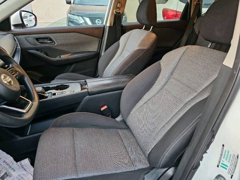 2021 Nissan Rogue thumbnail 5
