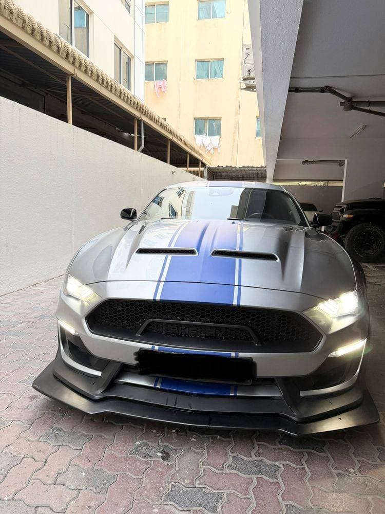2023 Ford Mustang V8 Coupe thumbnail 2