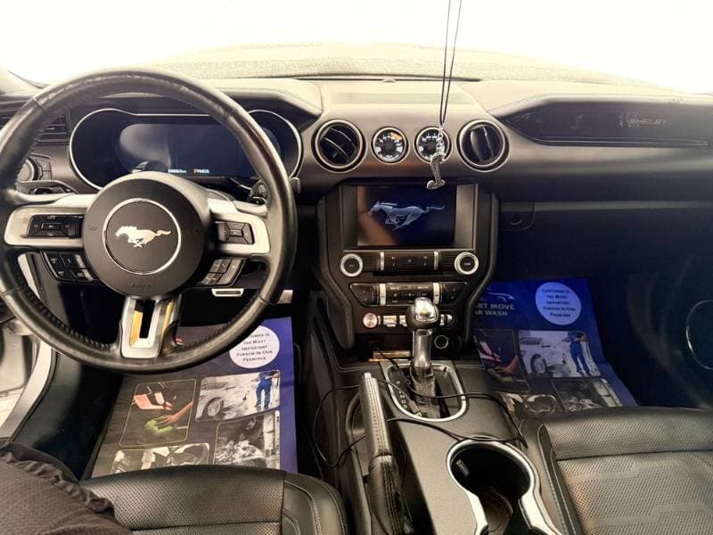 2023 Ford Mustang V8 Coupe thumbnail 5