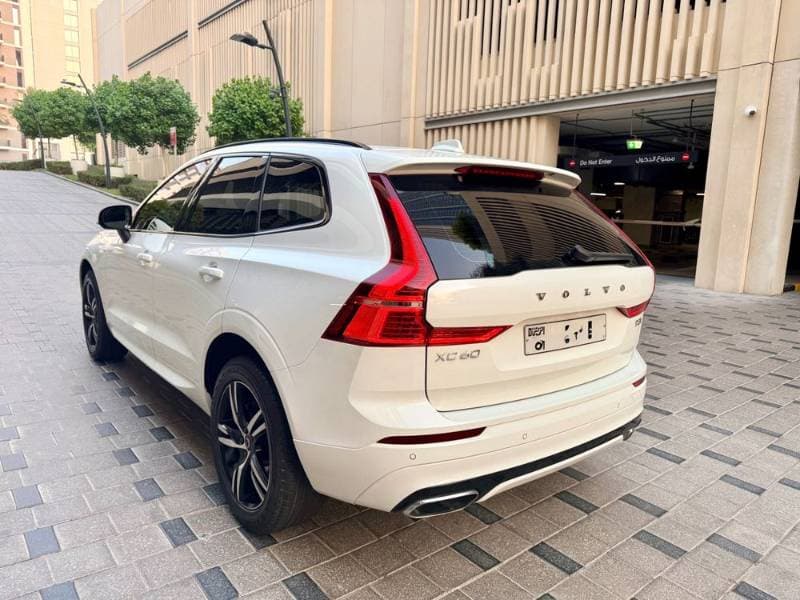 2021 Volvo XC60 thumbnail 2