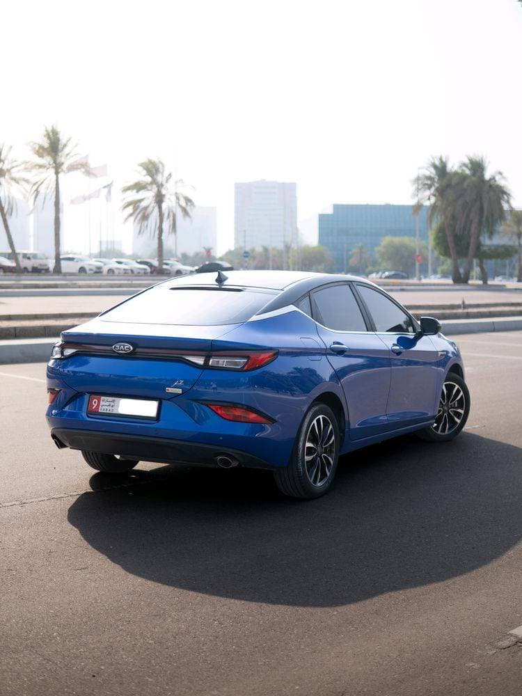 2023 JAC J7 Sportback