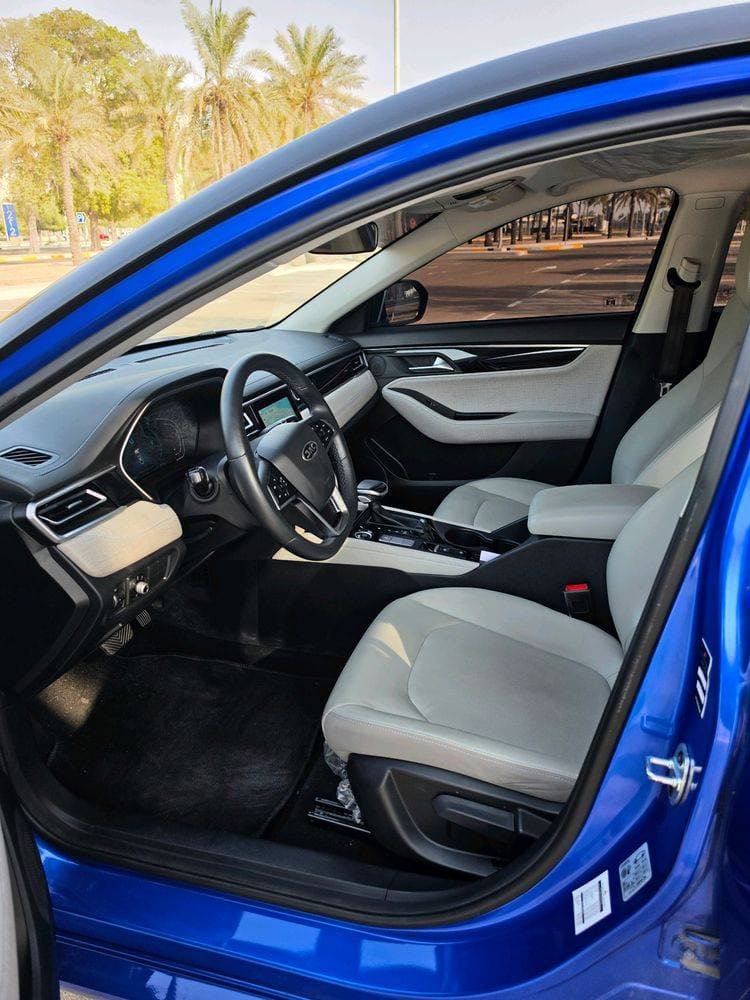 2023 JAC J7 Sportback thumbnail 3