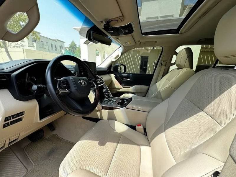 2022 Toyota Land Cruiser thumbnail 5