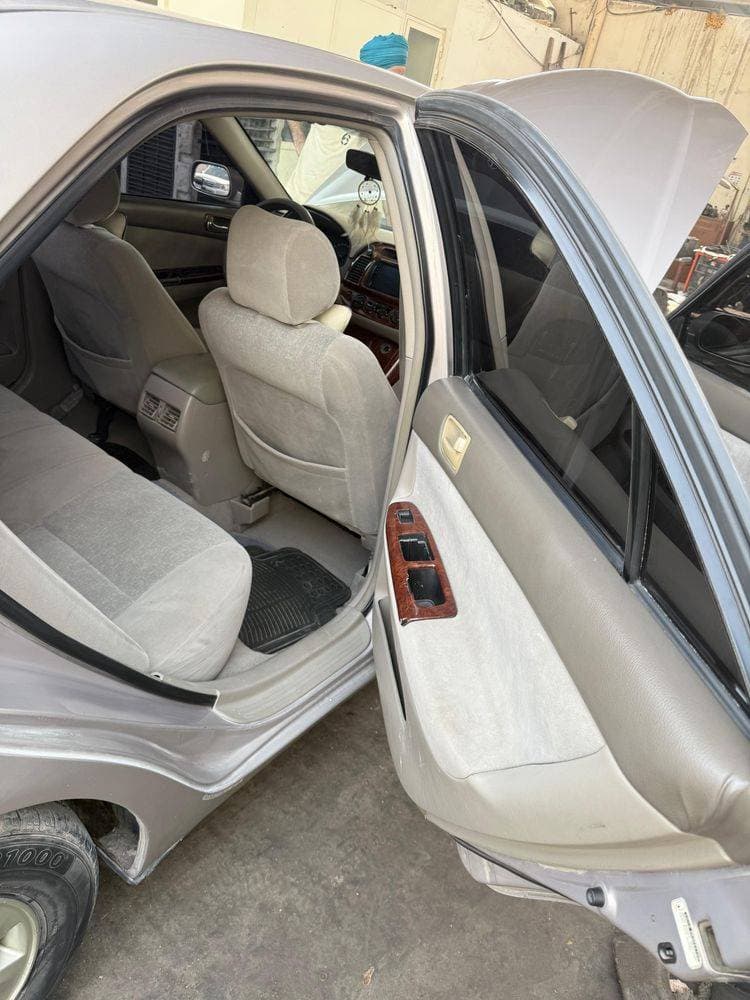 2005 Toyota Camry thumbnail 2