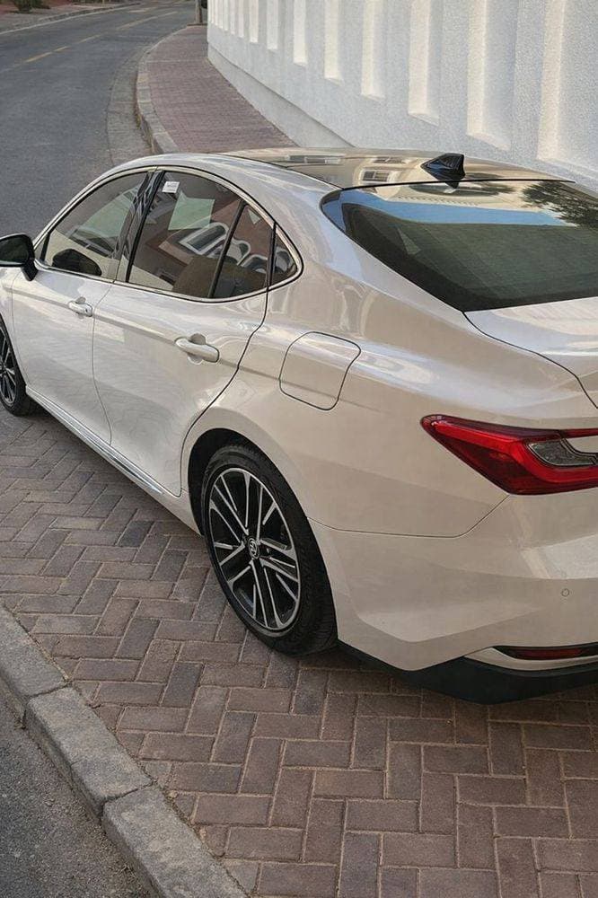 2025 Toyota Camry thumbnail 4