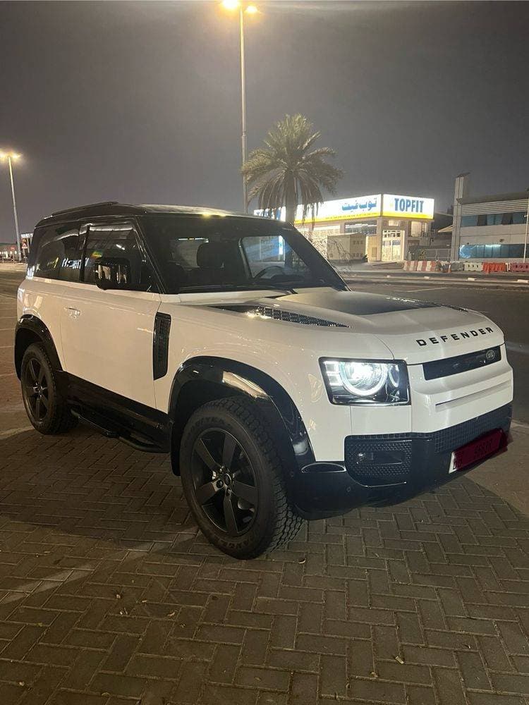 2024 Land Rover Defender thumbnail 5