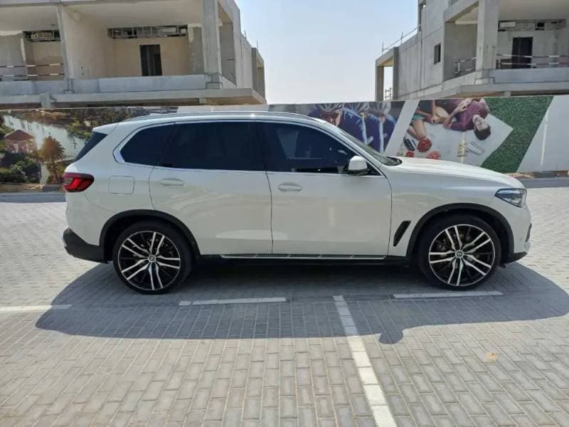 2023 BMW X5 thumbnail 4