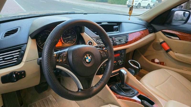 2011 BMW X1 thumbnail 2