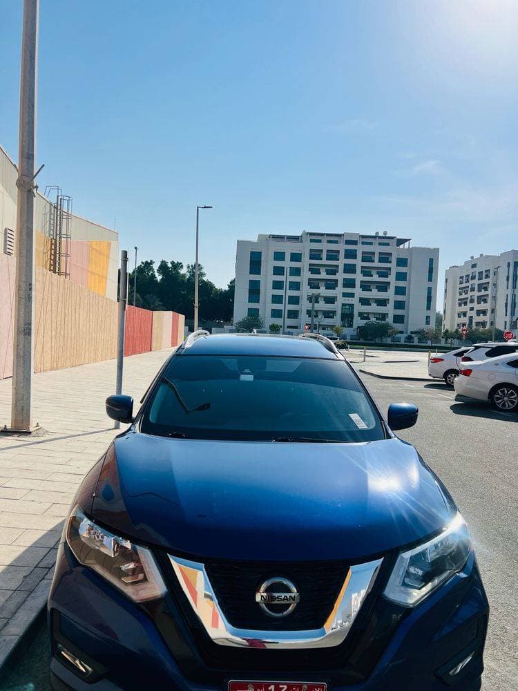 2020 Nissan Rogue thumbnail 3