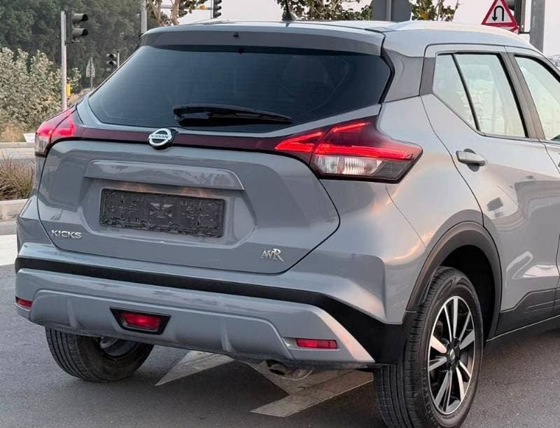 2022 Nissan Kicks thumbnail 5