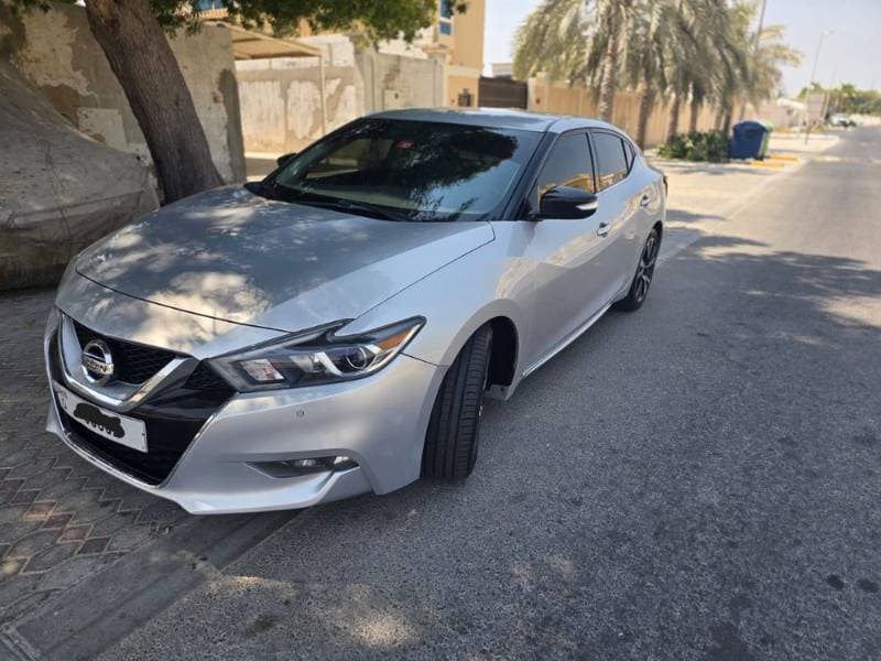 2018 Nissan Maxima thumbnail 3