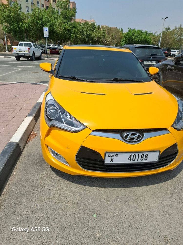 2012 Hyundai Veloster thumbnail 2