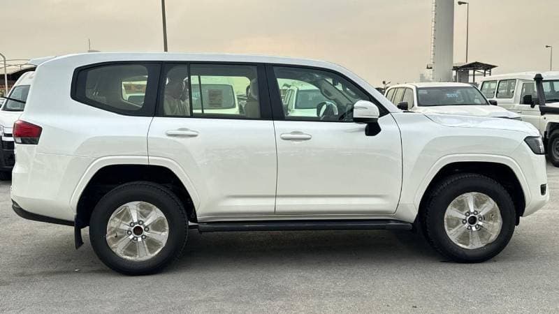 2026 Toyota Land Cruiser GXR thumbnail 8