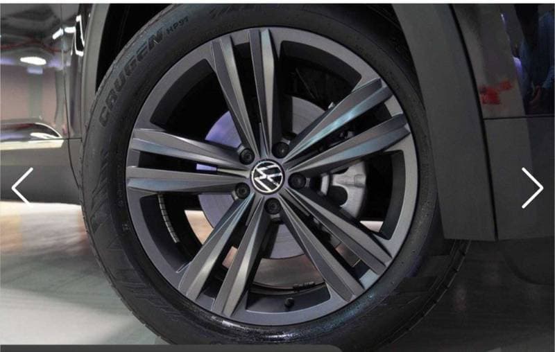 2021 Volkswagen Teramont thumbnail 3