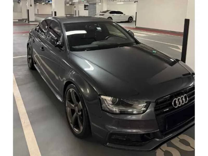 2016 Audi A4 thumbnail 4