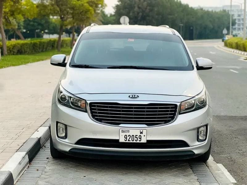 2018 Kia Carnival thumbnail 3