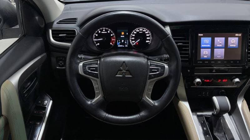 2022 Mitsubishi Montero Sport thumbnail 7