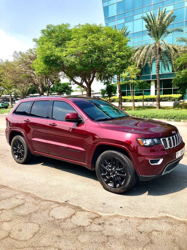 2019 Jeep Grand Cherokee thumbnail 4