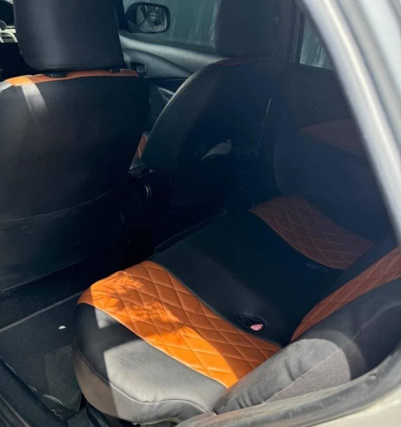2007 Toyota Yaris Sedan thumbnail 4