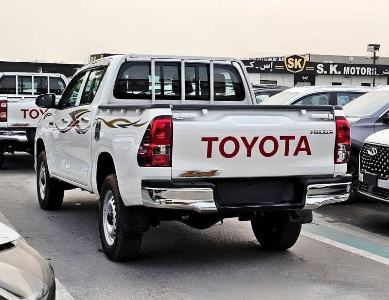2026 Toyota Hilux NARROW BODY thumbnail 5