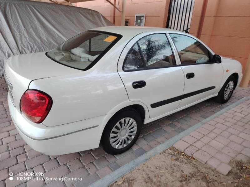 2009 Nissan Sunny thumbnail 4