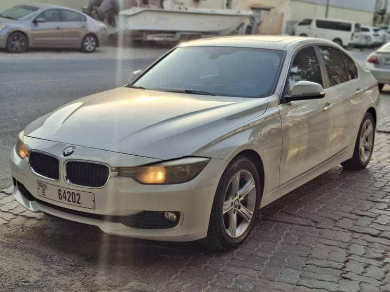 2015 BMW 3 Series Sedan thumbnail 2