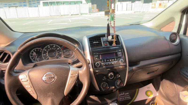 2015 Nissan Versa thumbnail 5