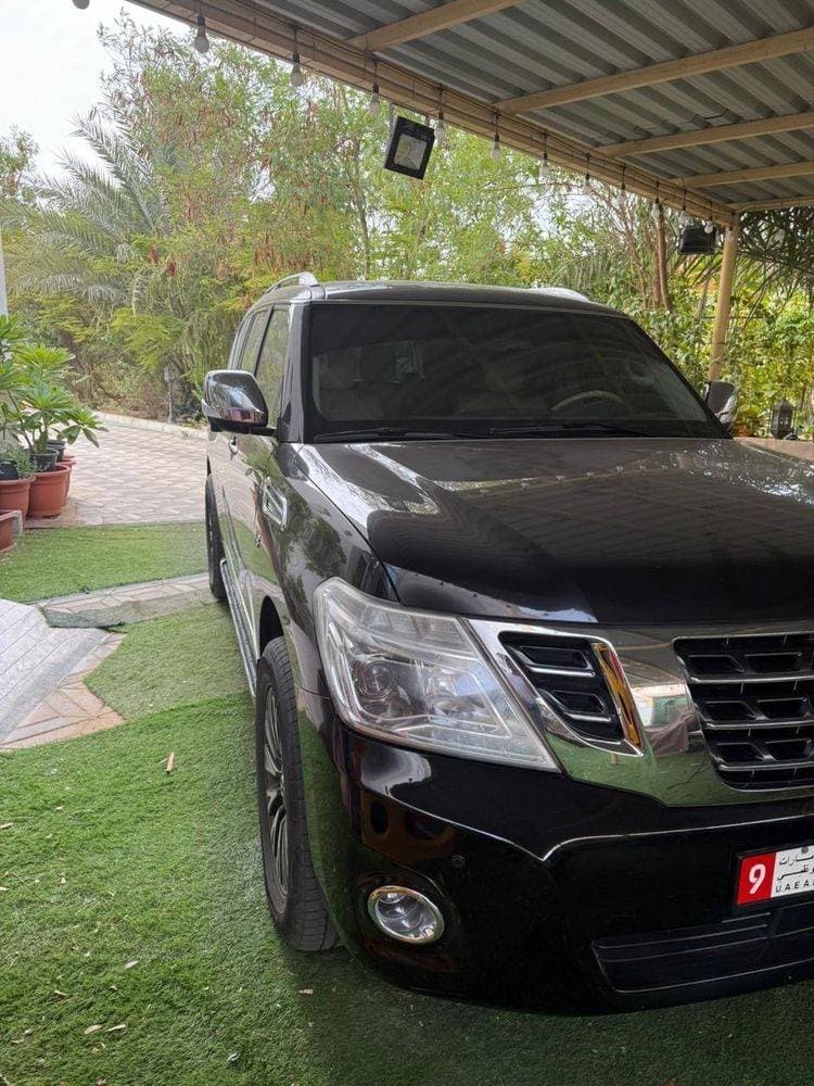 2012 Nissan Patrol thumbnail 3