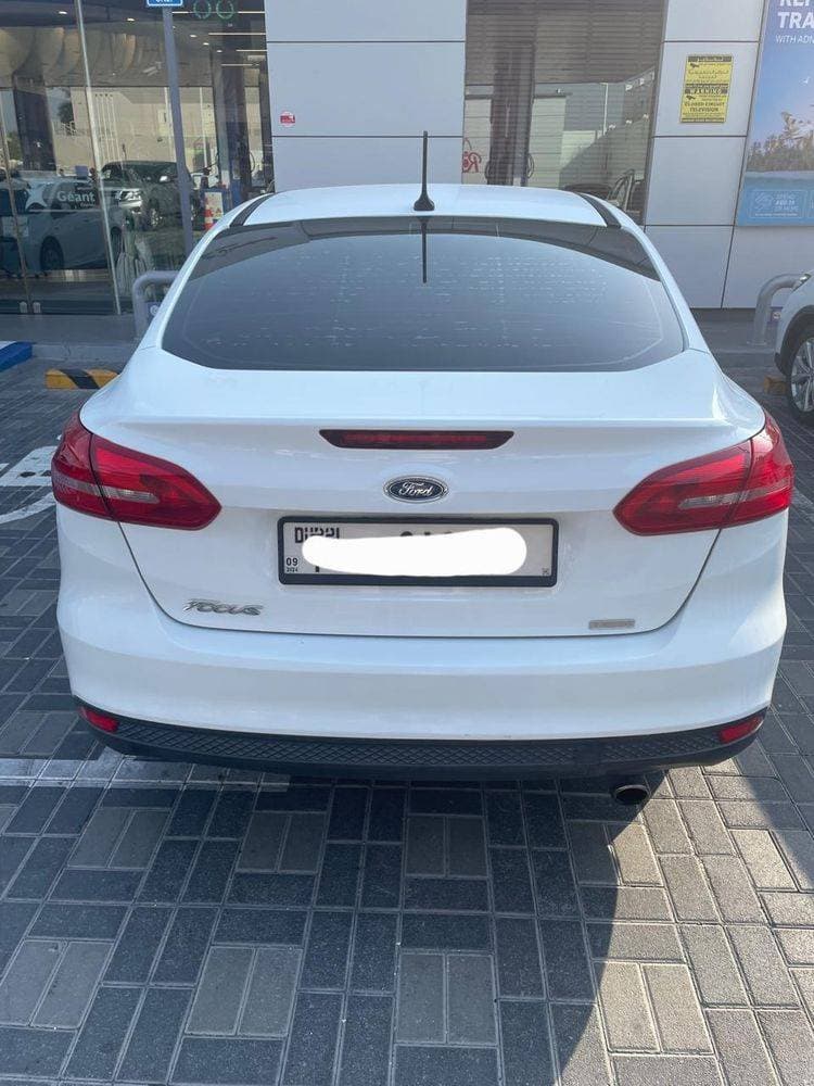2018 Ford Focus thumbnail 2