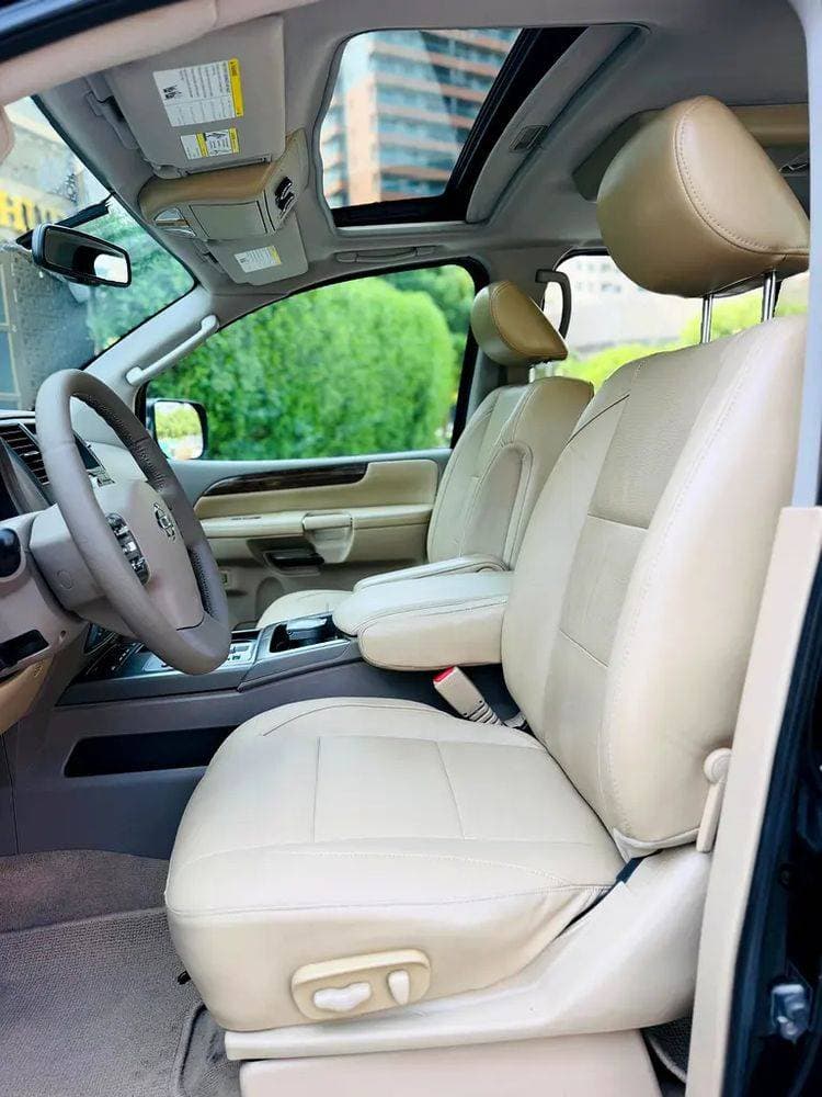 2012 Nissan Armada thumbnail 2